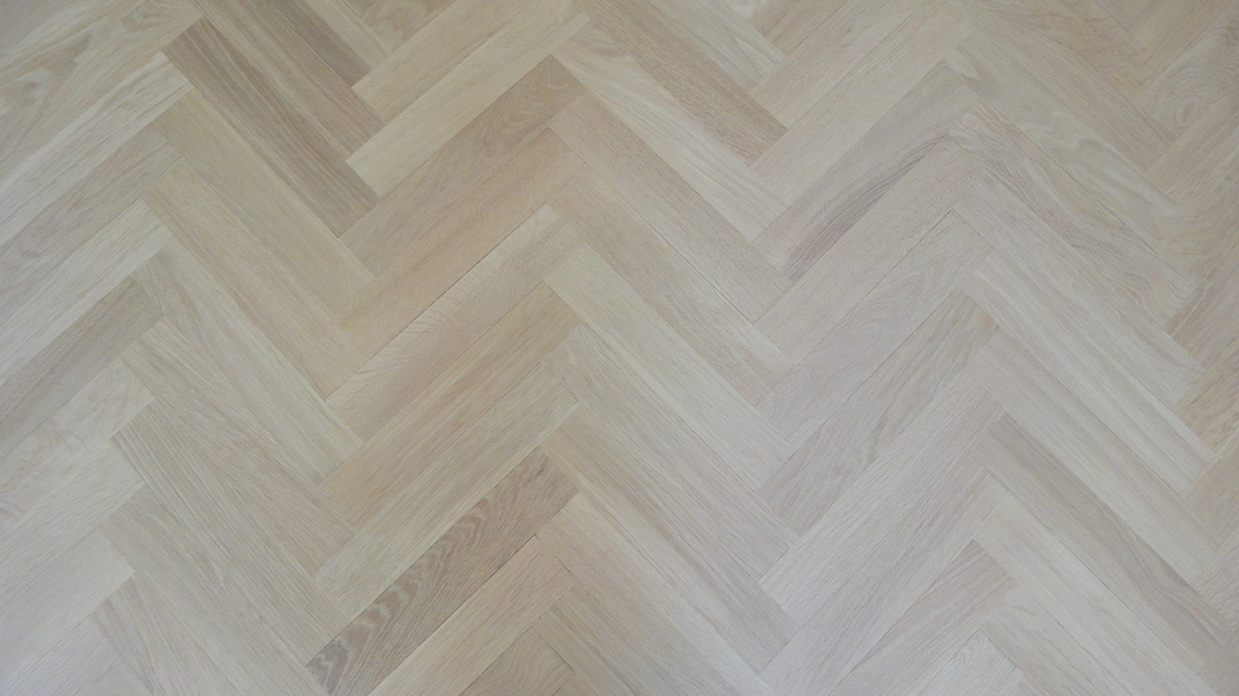 09_parquet_collee_a_batons_rompus_Paris_75009.jpg 